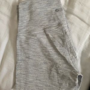Grey Lululemon Wunder Under Leggings